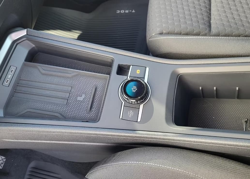 Volkswagen T-ROC - 12