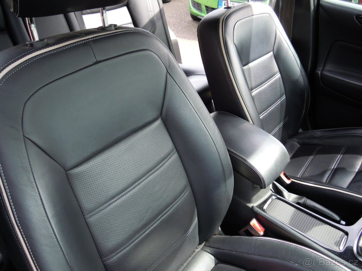 2013 Ford MONDEO - 12