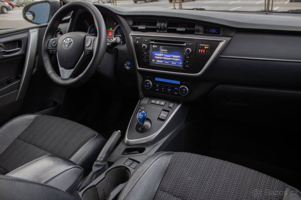 2014 Toyota AURIS - 12