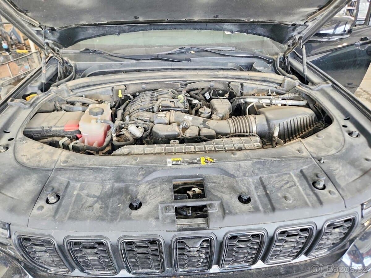 2023 Jeep CHEROKEE - 12