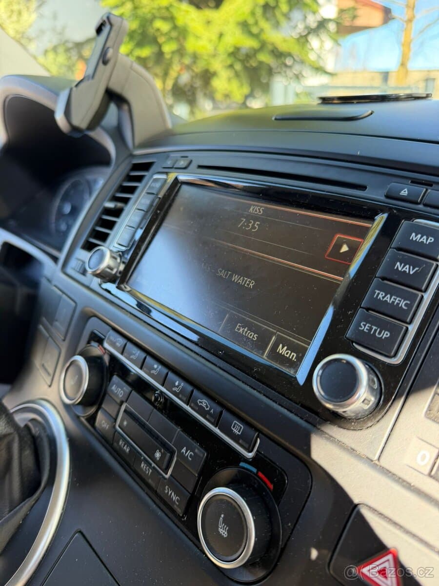 2014 Volkswagen MULTIVAN - 12