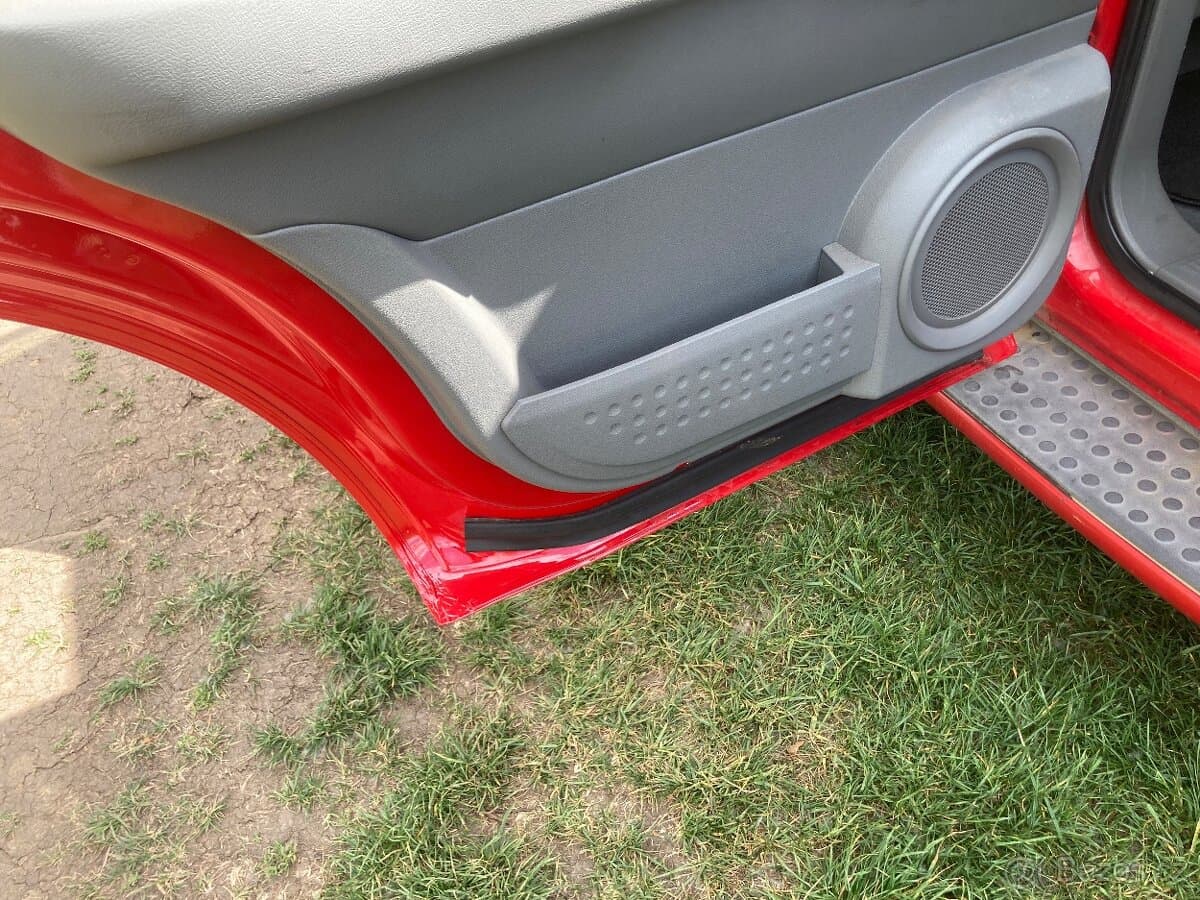 2004 Dodge DURANGO - 12