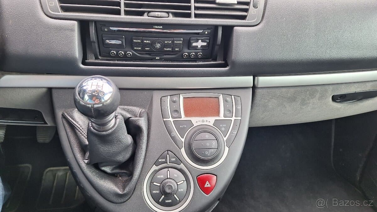 2010 Peugeot 807 - 12