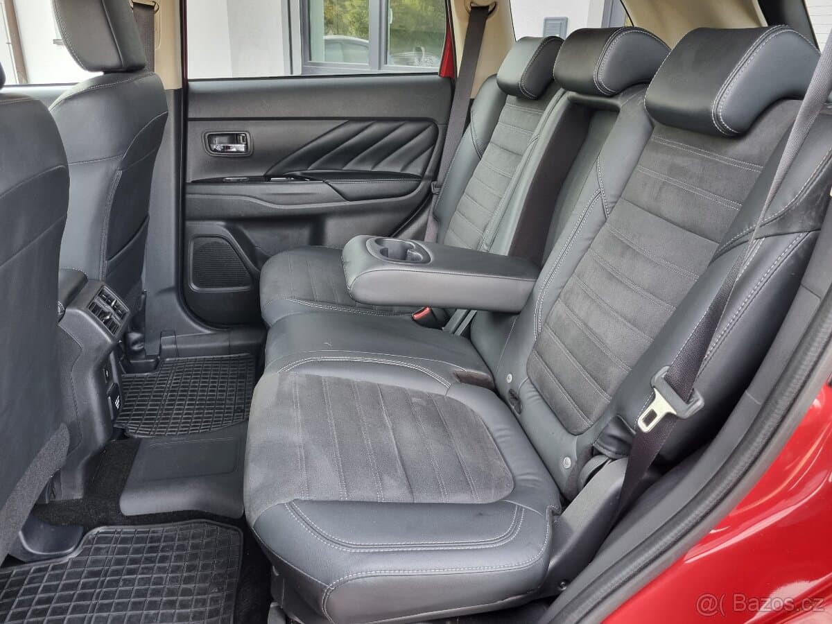 2021 Mitsubishi OUTLANDER - 12