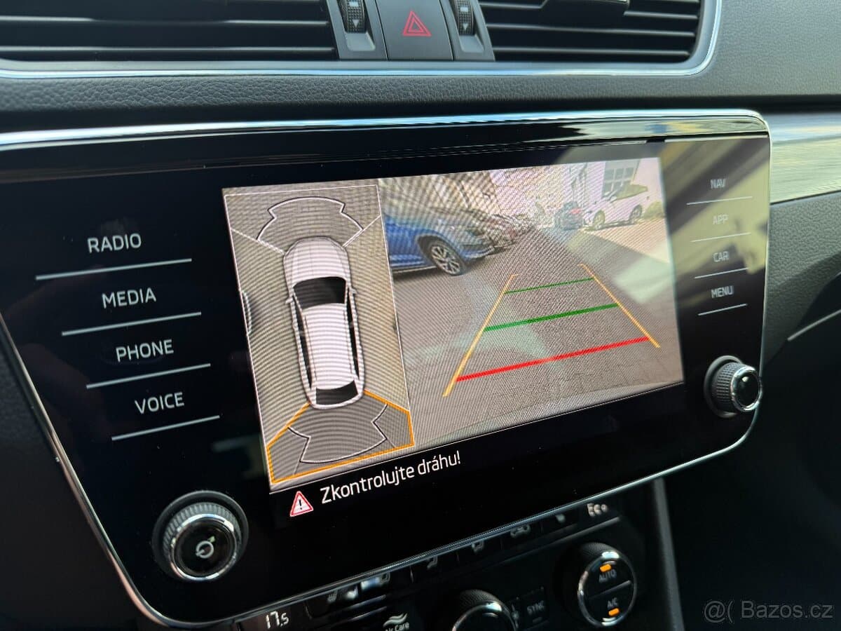 2022 Škoda SUPERB - 12