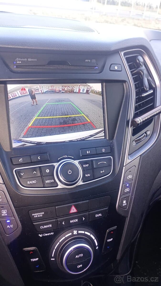 2016 Hyundai SANTA FE - 12