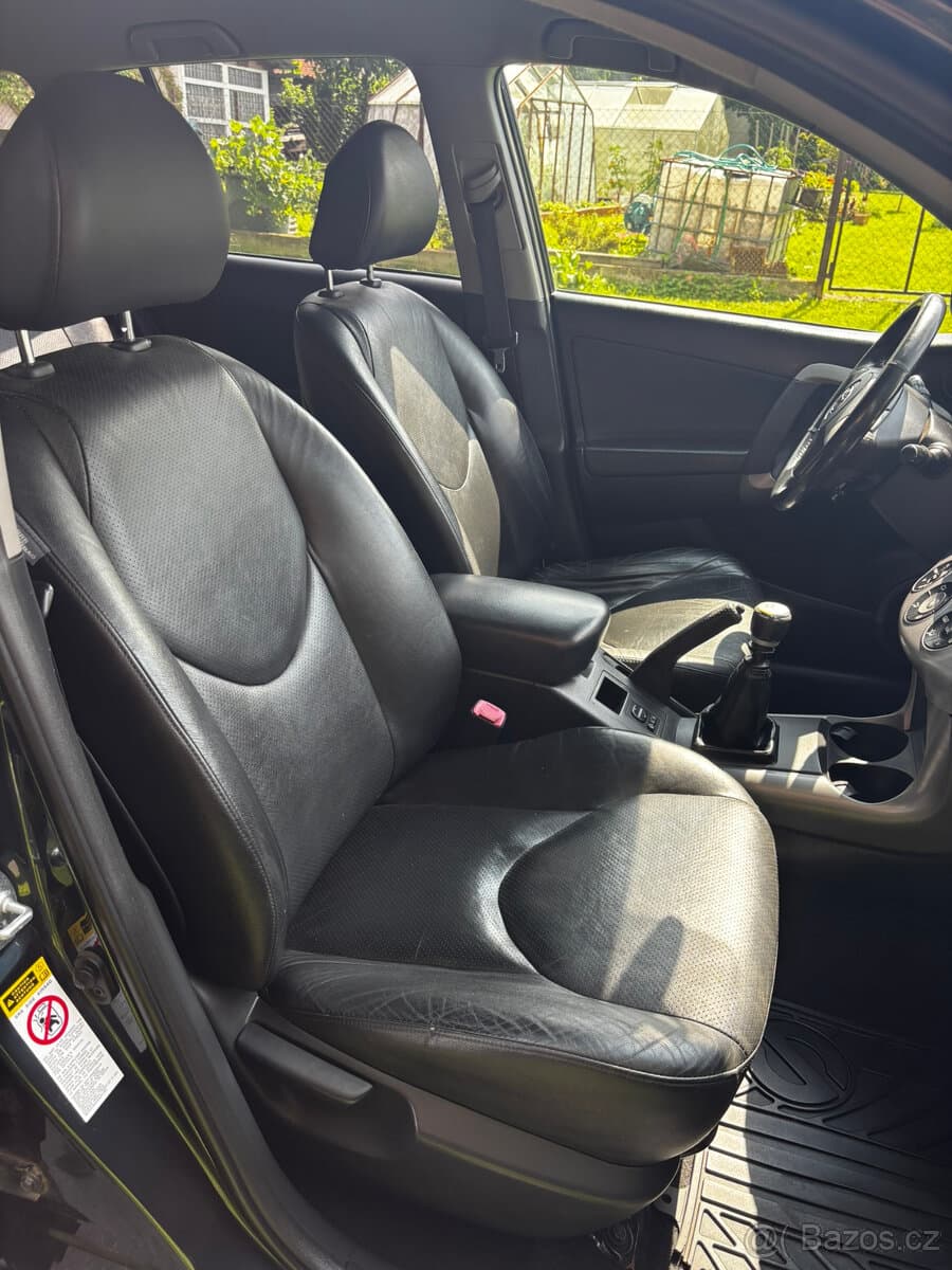 2006 Toyota RAV4 - 12