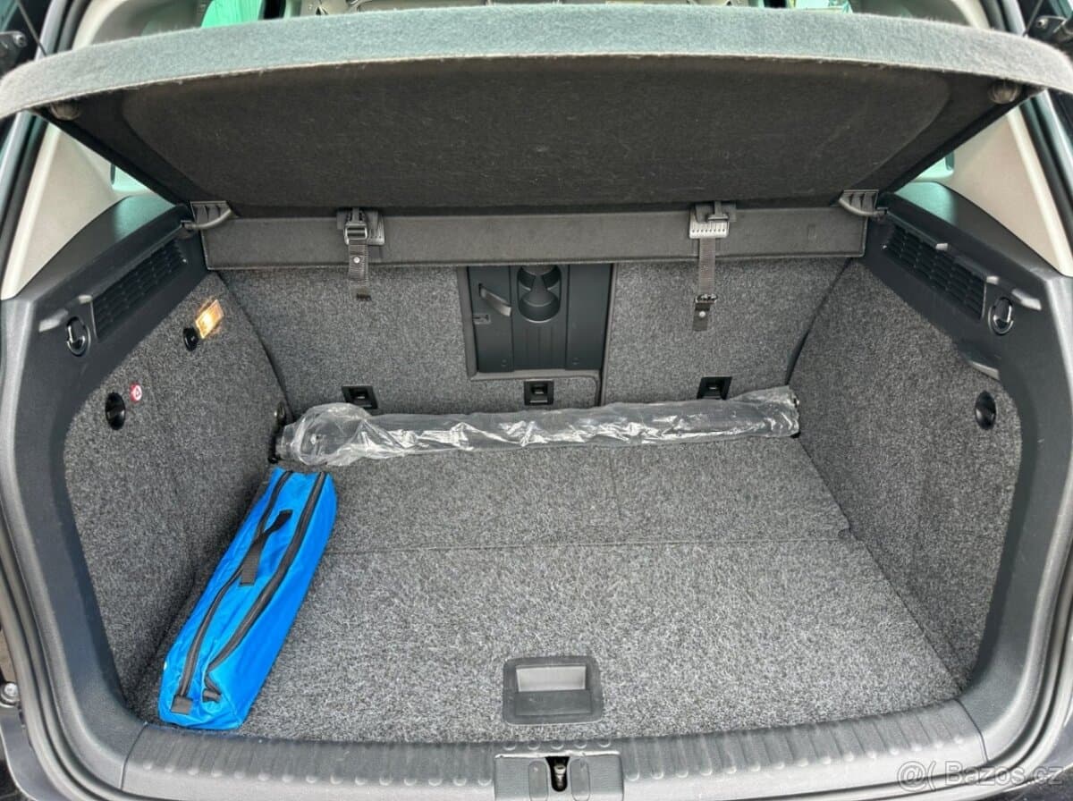 2015 Volkswagen TIGUAN - 12