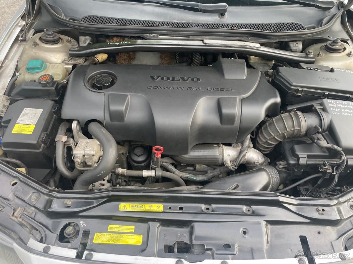 2004 Volvo V70 - 12