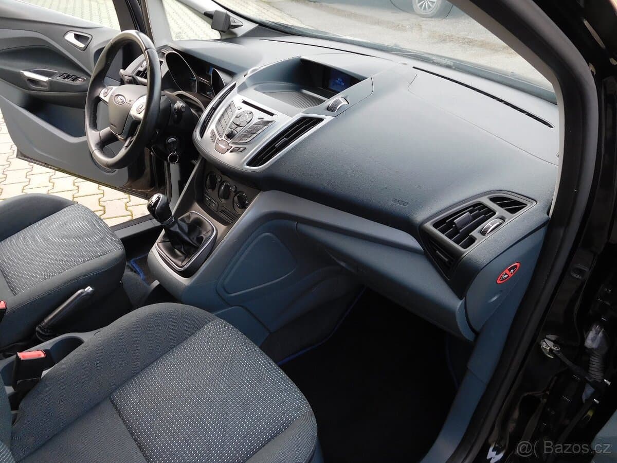 2011 Ford C-MAX - 12