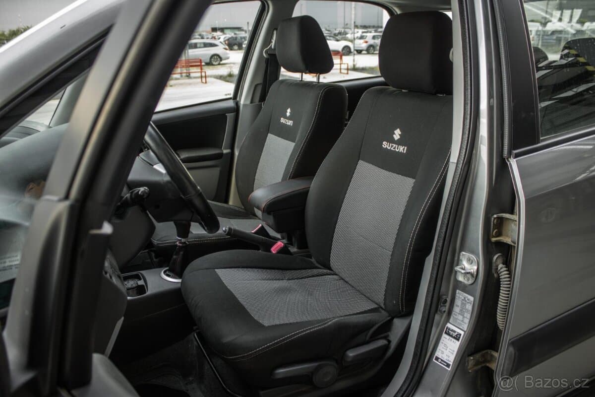 2011 Suzuki SX4 - 12