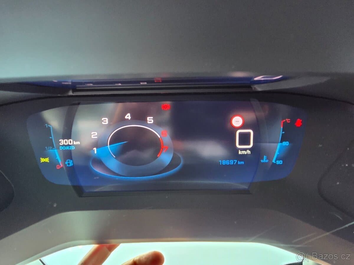 2022 Peugeot 2008 - 12