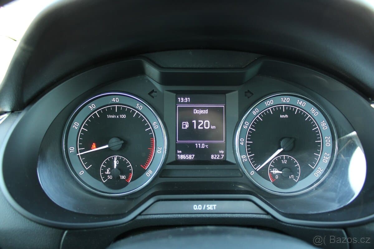 2015 Škoda OCTAVIA - 12