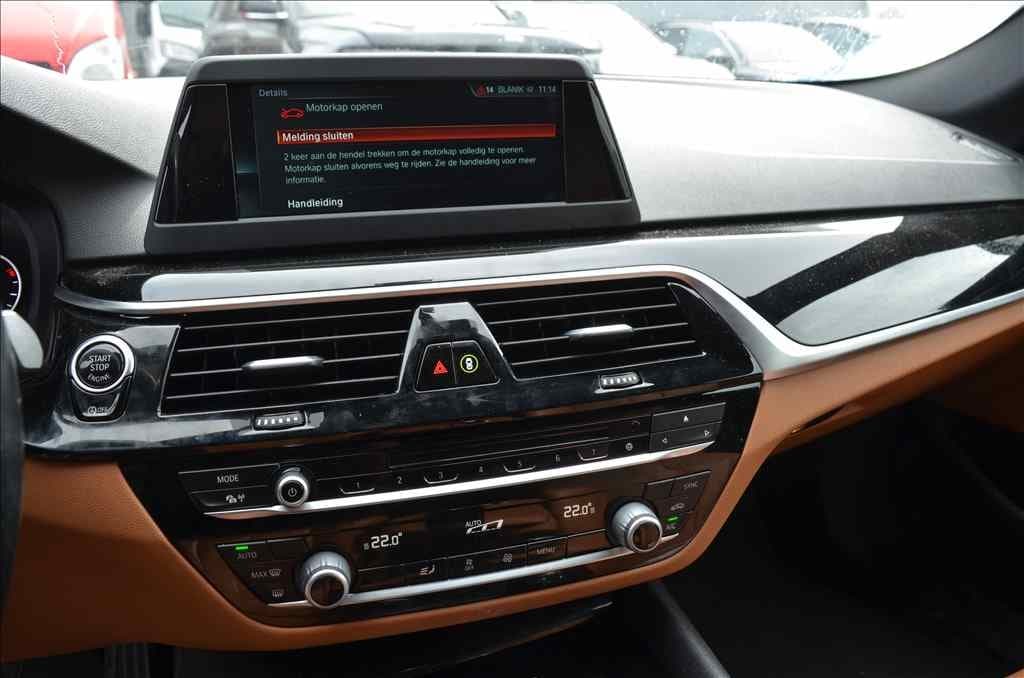 2017 BMW 5-SERIES - 12