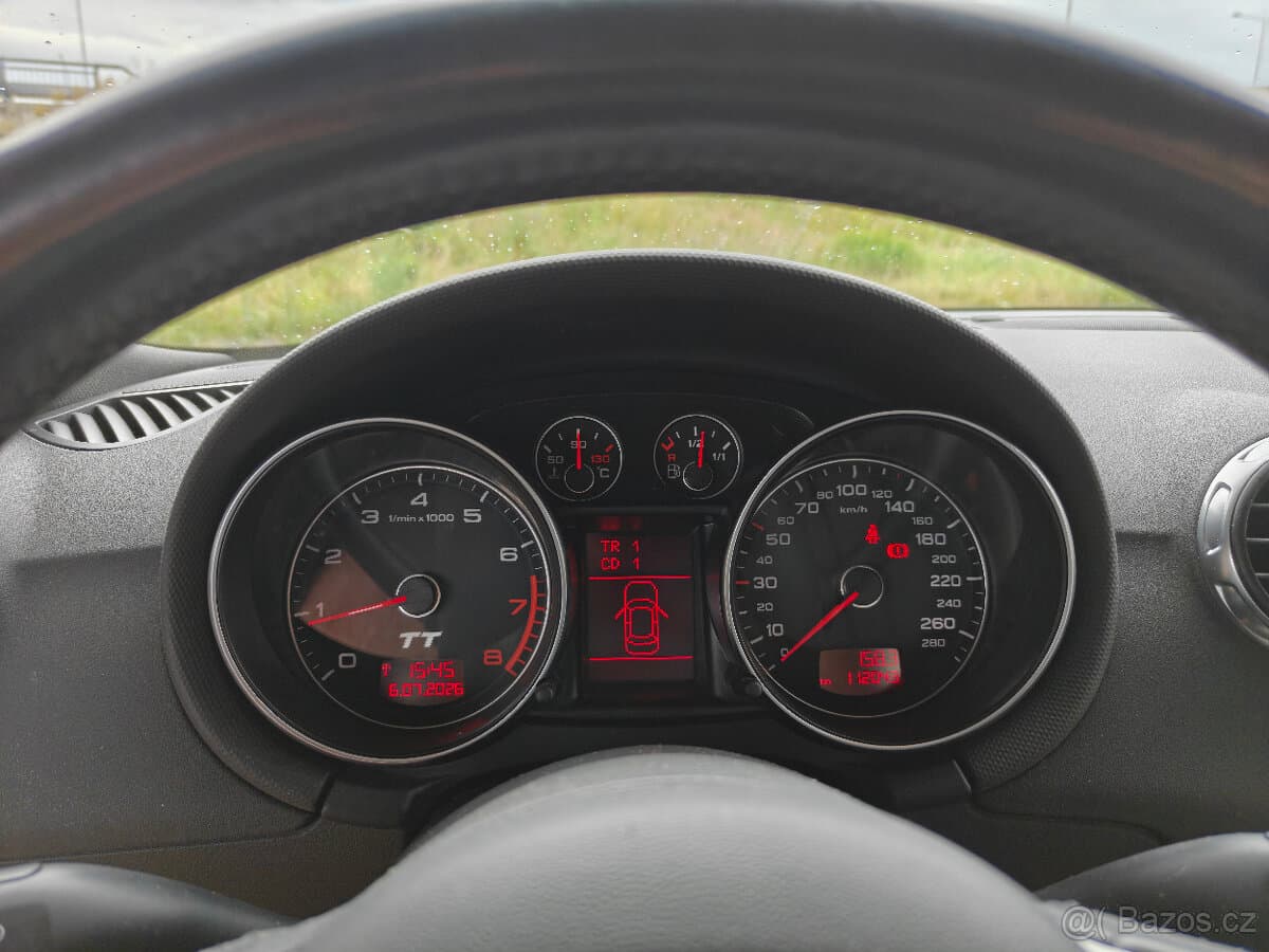 2006 Audi TT - 12