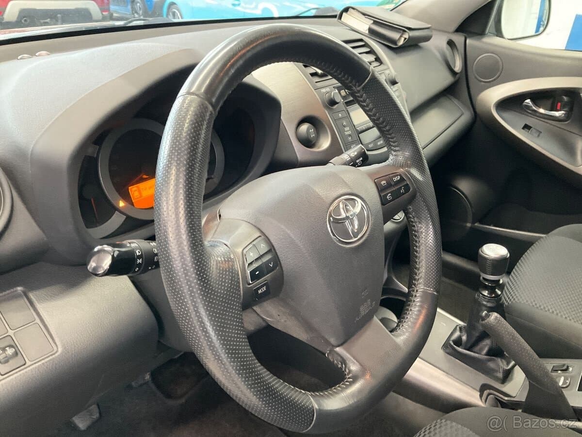 2011 Toyota OSTATNÍ - 12