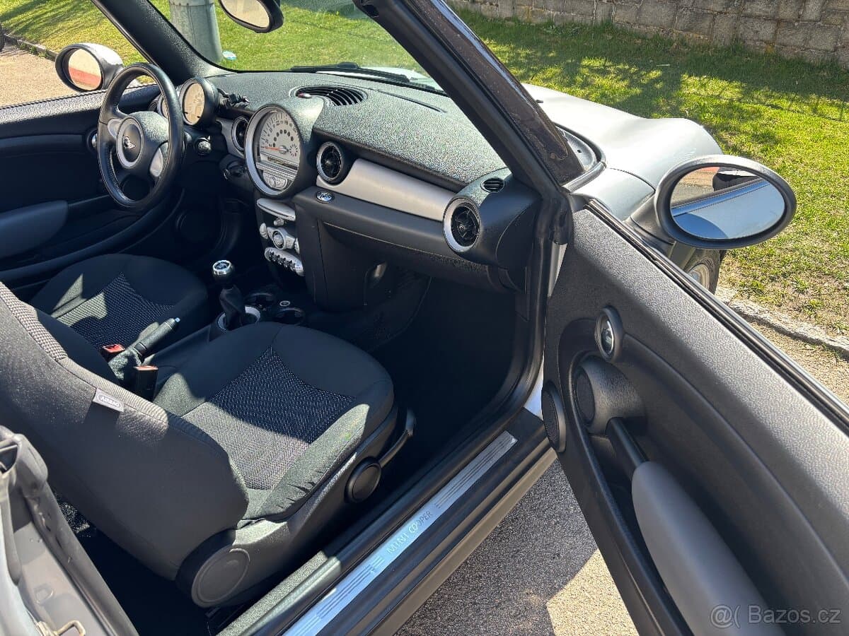 2009 Mini COOPER - 12