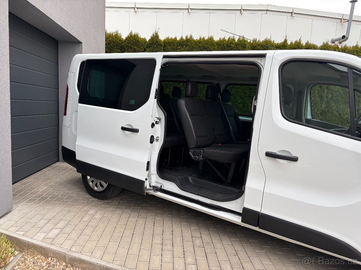 2017 Renault TRAFIC - 12