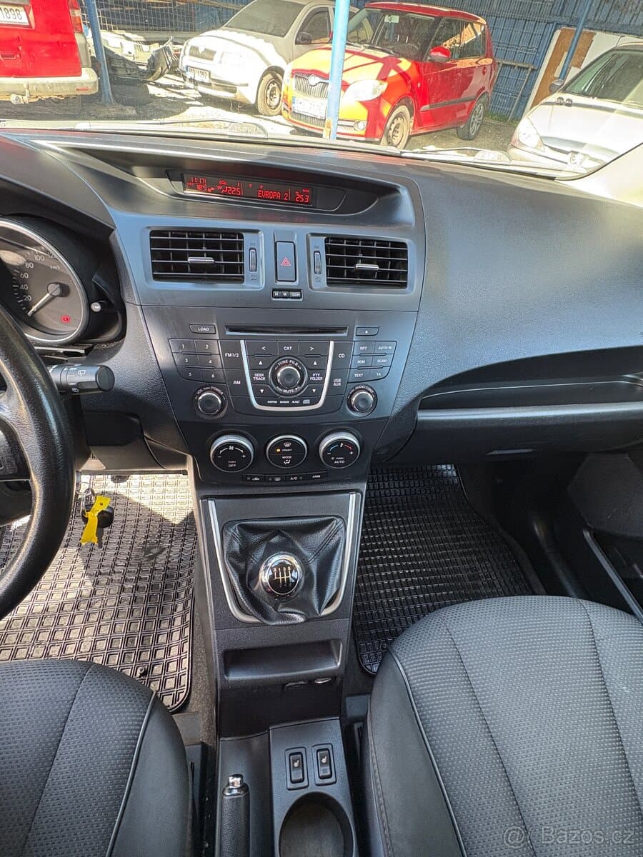 2014 Mazda 5 - 12
