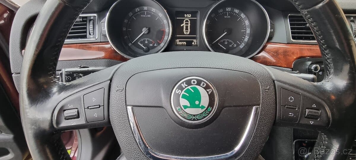 2009 Škoda SUPERB - 12
