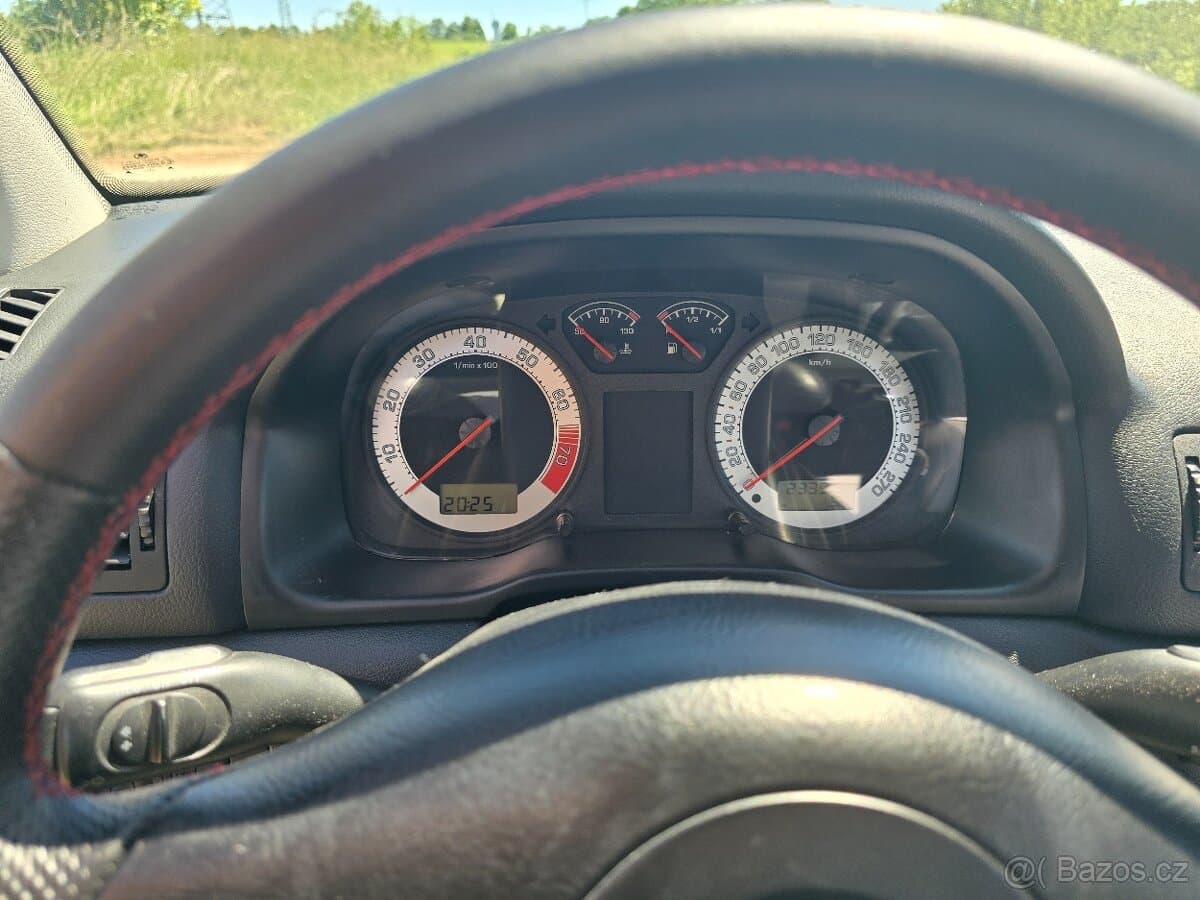 Škoda OCTAVIA - 12