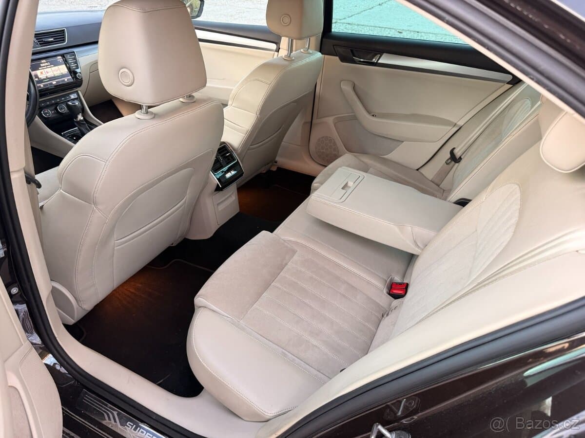 2016 Škoda SUPERB - 12