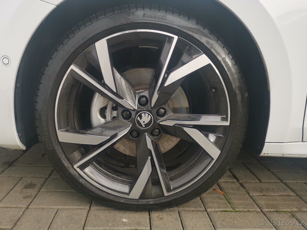 2025 Škoda OCTAVIA - 12