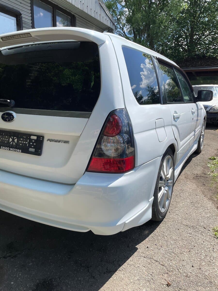 2006 Subaru FORESTER - 12