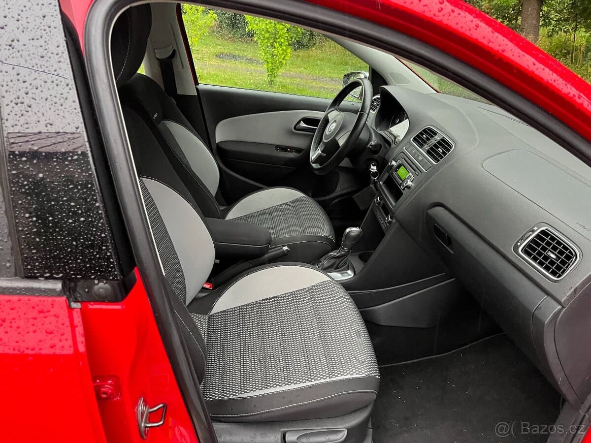2012 Volkswagen POLO - 12