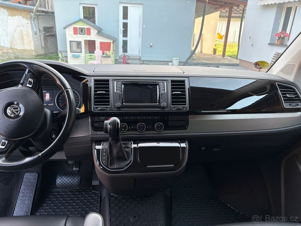 2017 Volkswagen MULTIVAN - 12