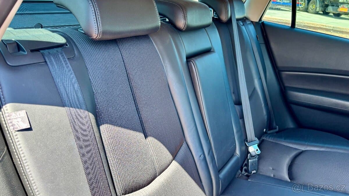 2010 Mazda 6 - 12
