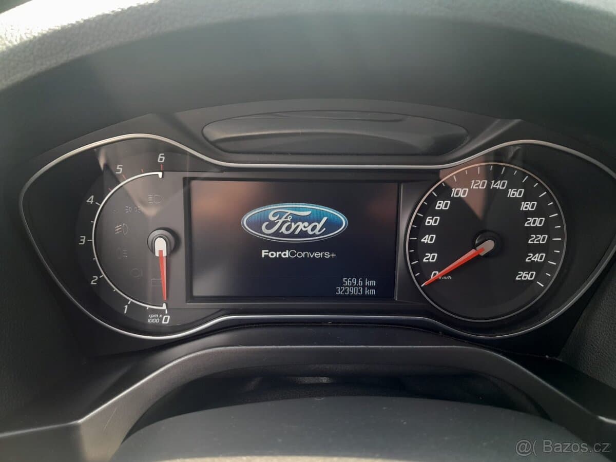 2011 Ford S-MAX - 12