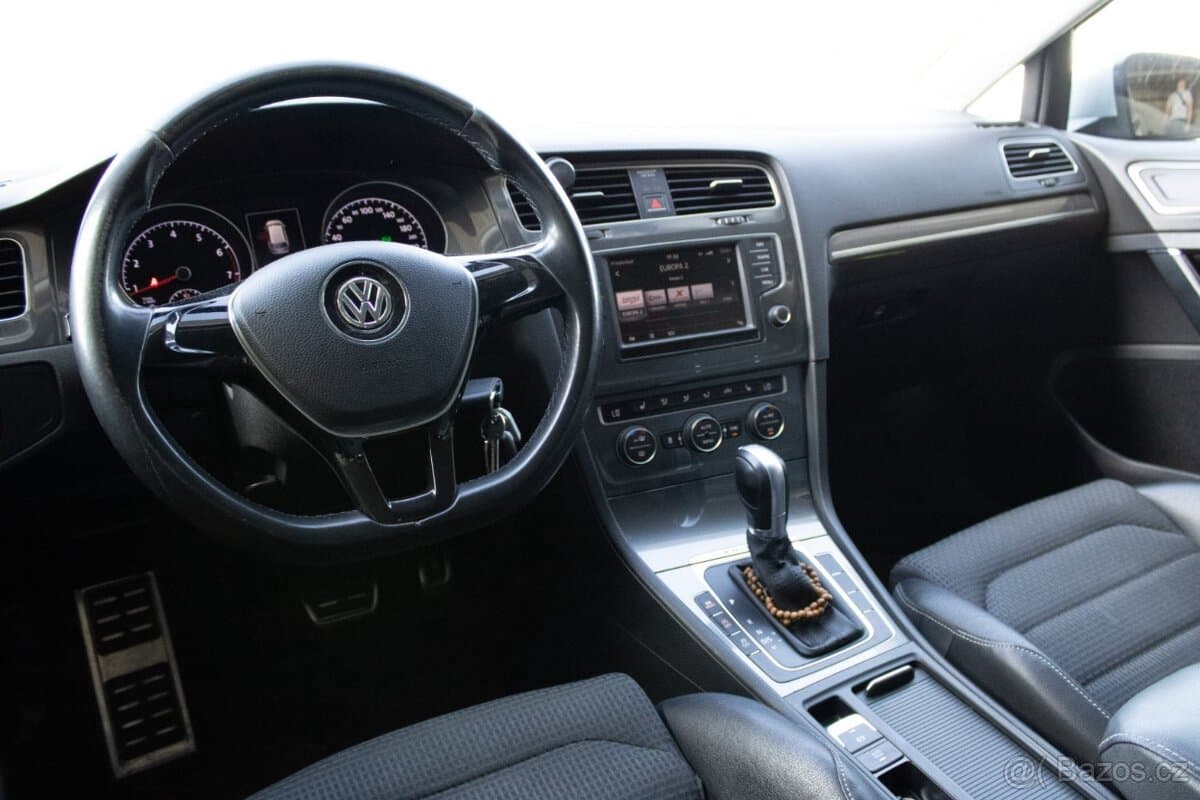 2016 Volkswagen GOLF - 12