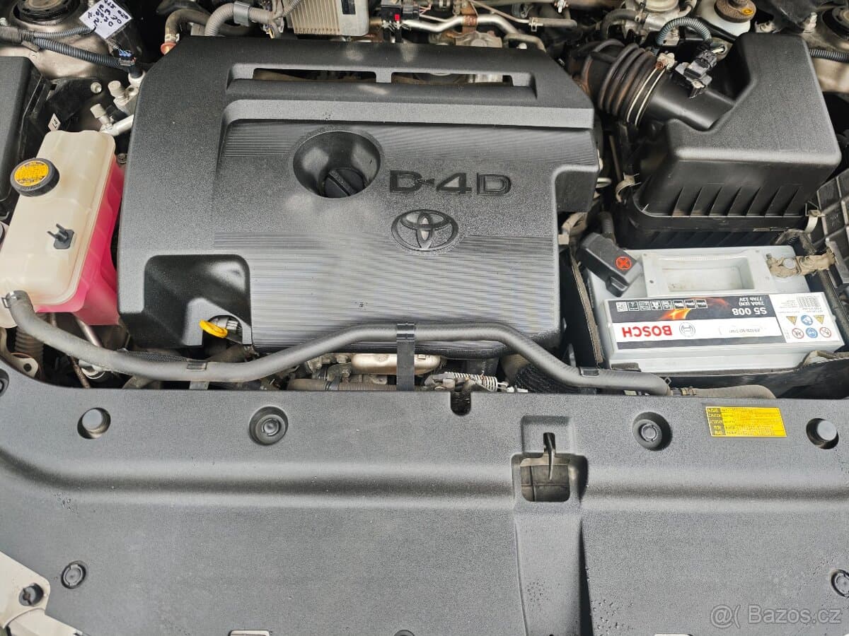 2011 Toyota RAV4 - 12