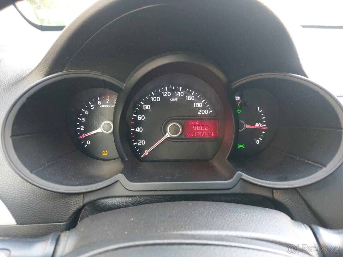 2014 Kia PICANTO - 12