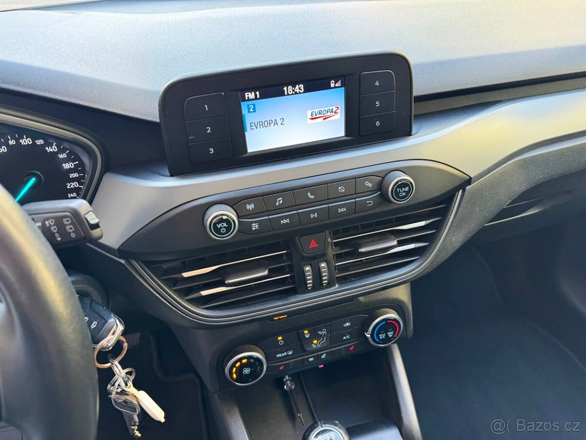 2020 Ford FOCUS - 12