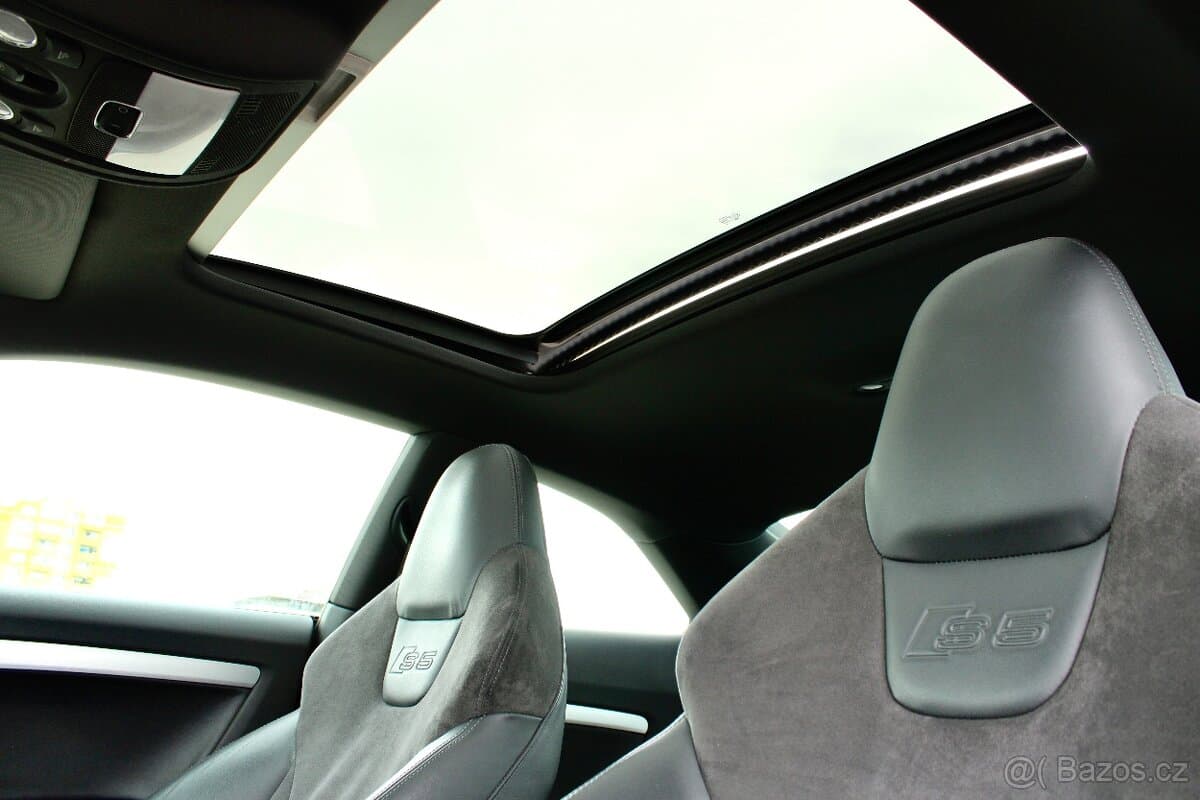 2008 Audi S5 - 12