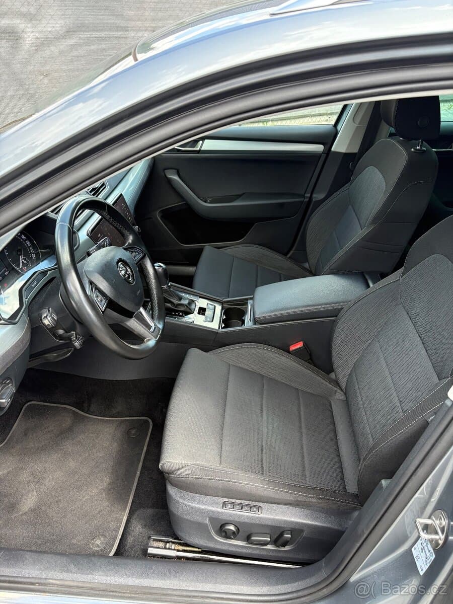 2018 Škoda SUPERB - 12