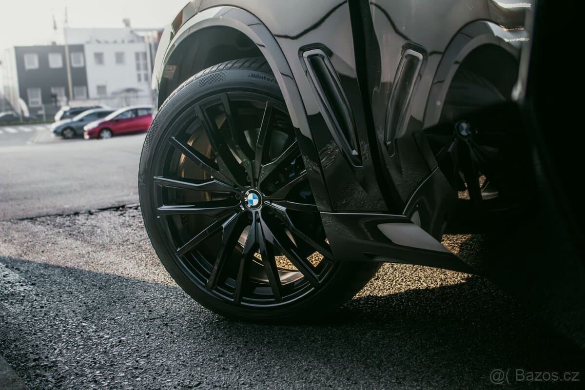 2021 BMW X5 - 12