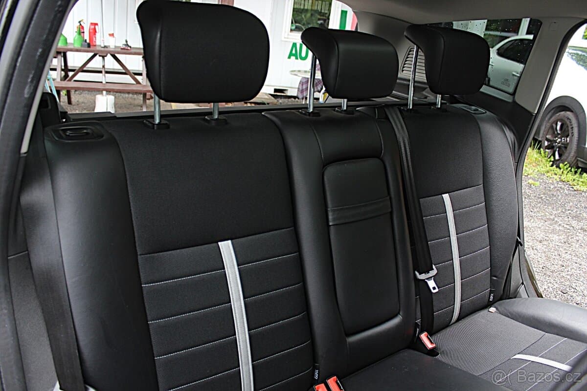 2011 Ford KUGA - 12