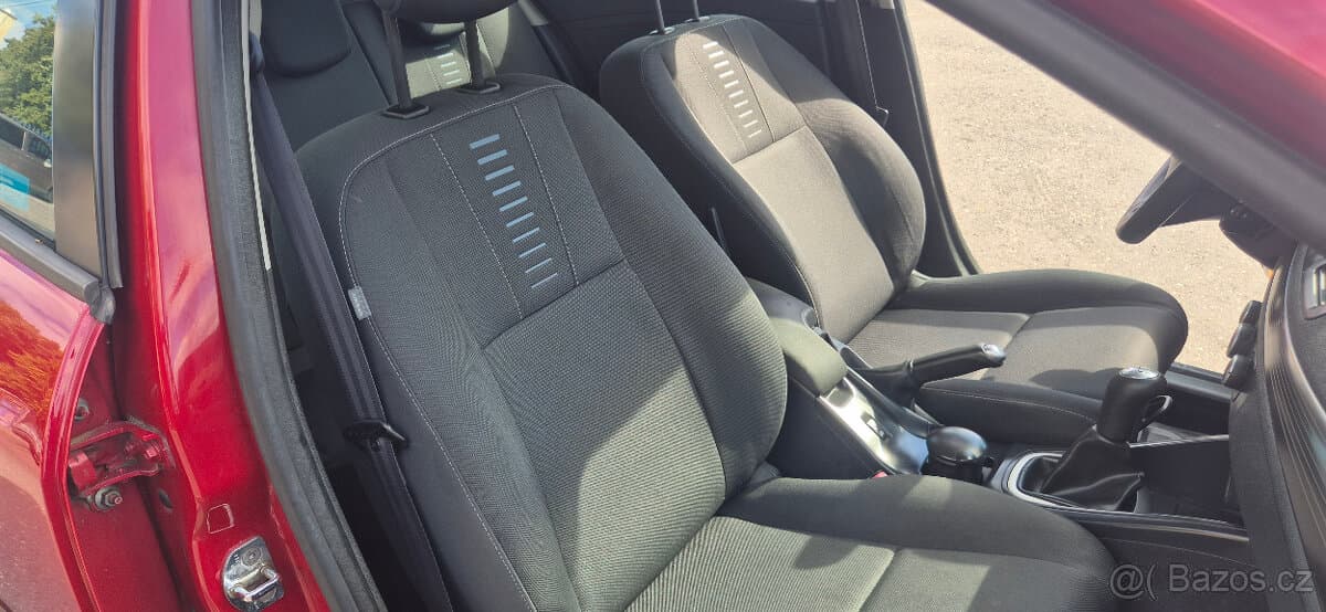 2011 Renault MEGANE - 12