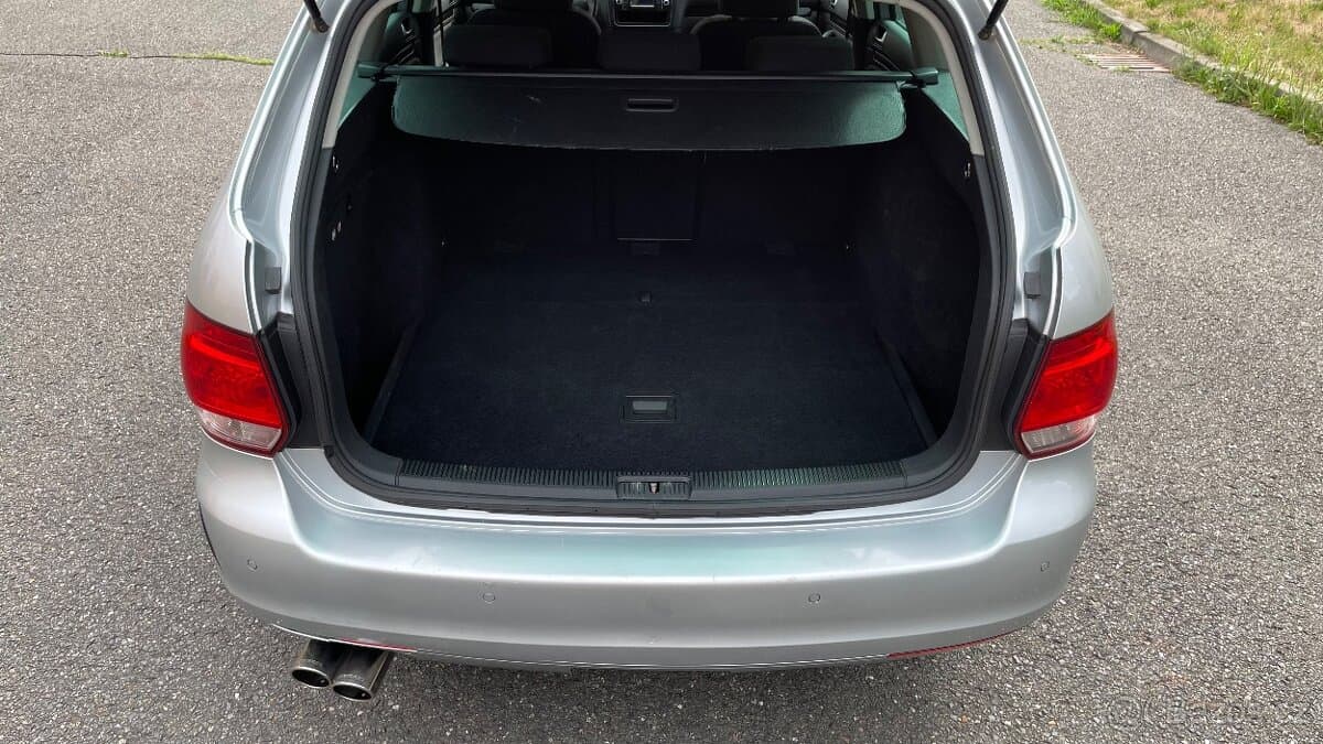 2011 Volkswagen GOLF - 12