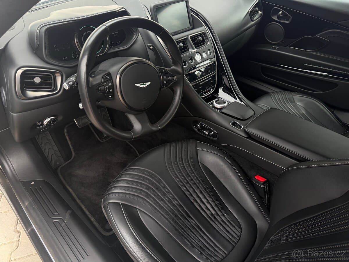 2019 Aston Martin DB11 - 12