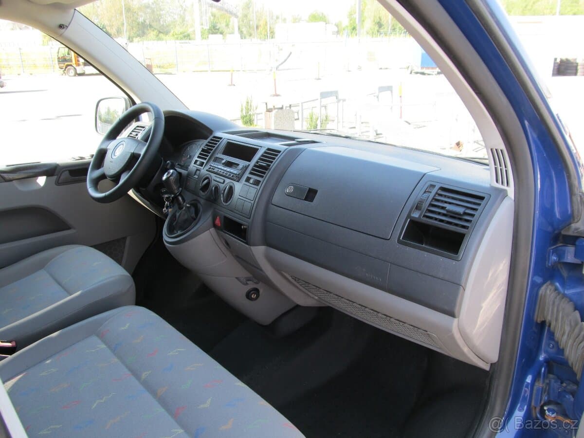 2009 Volkswagen TRANSPORTER - 12