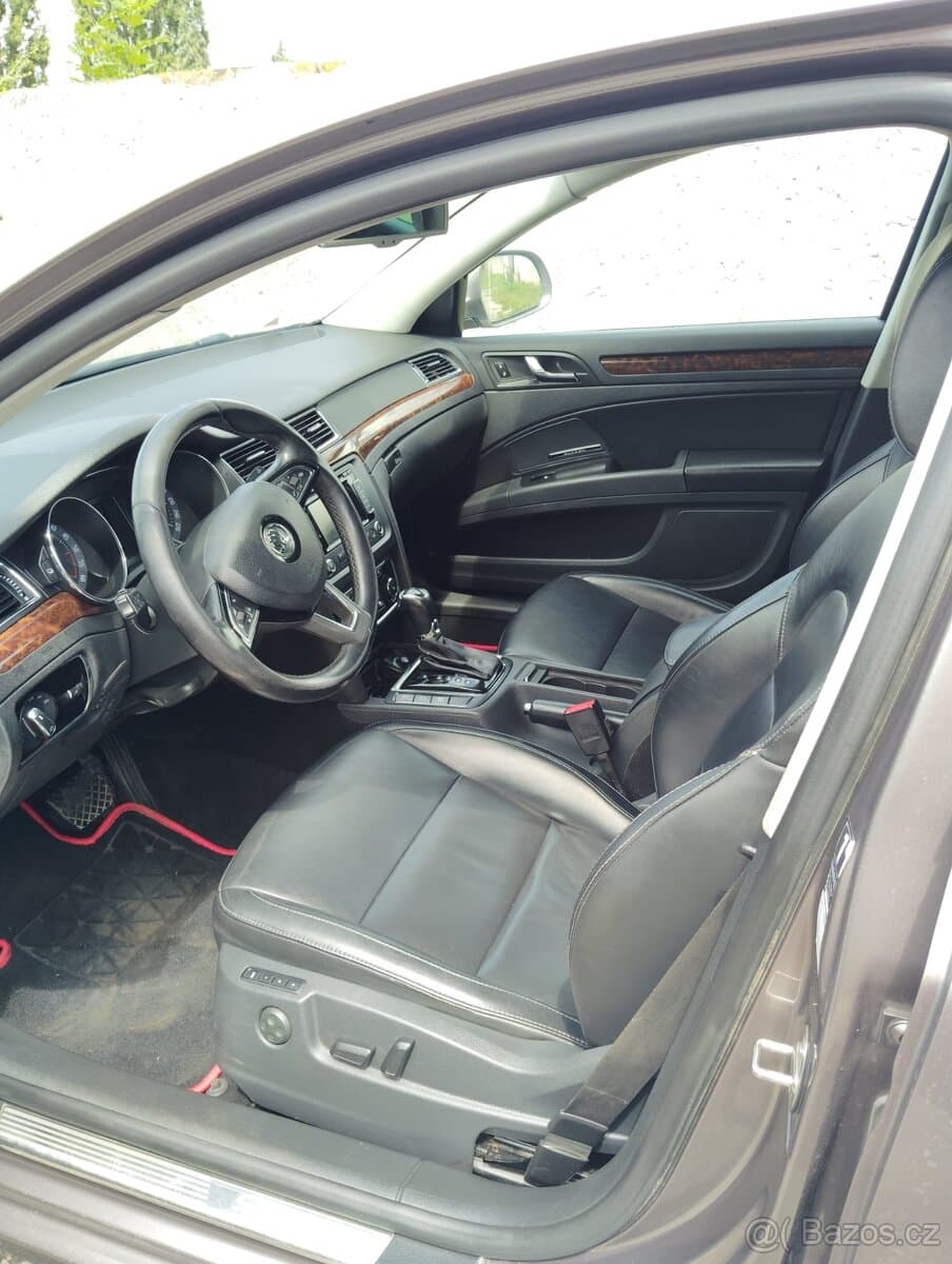 2015 Škoda SUPERB - 13