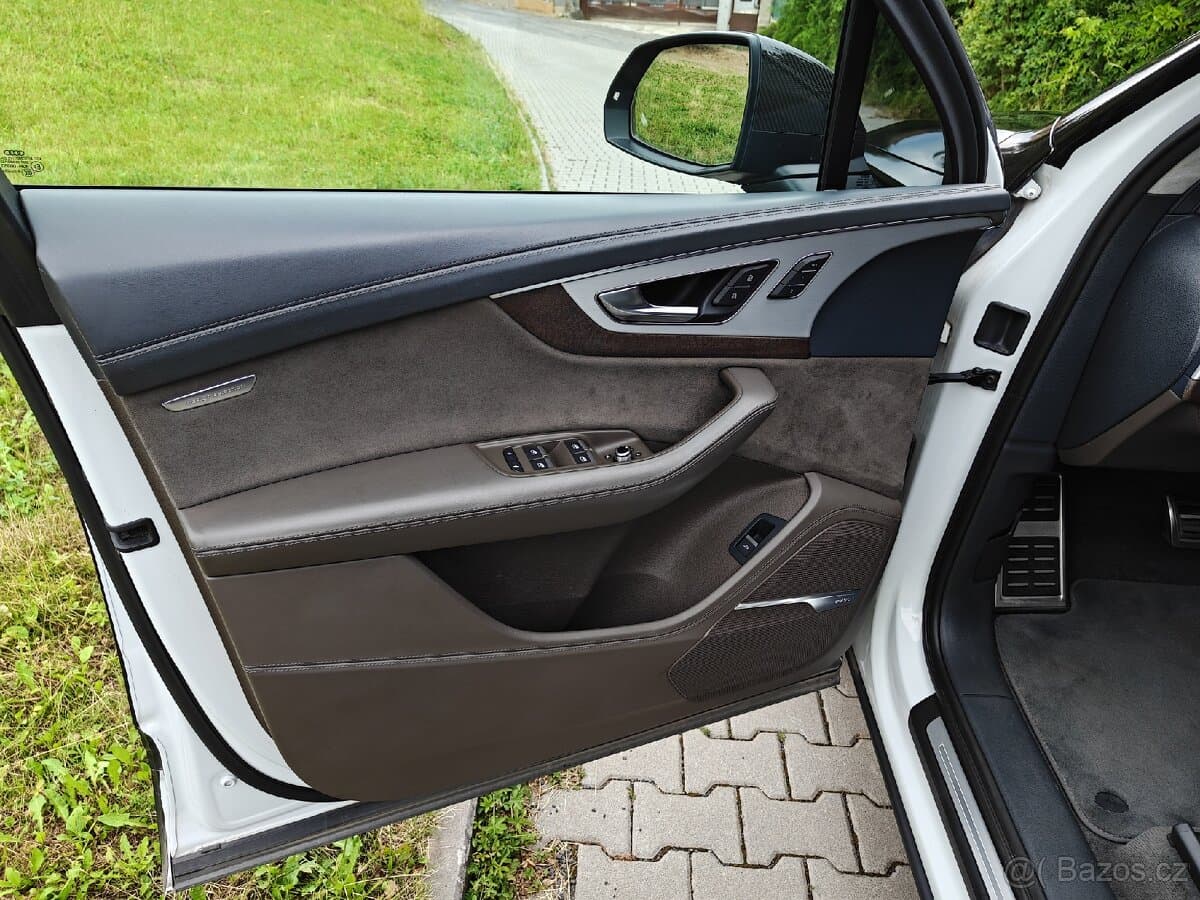 2018 Audi SQ7 - 13