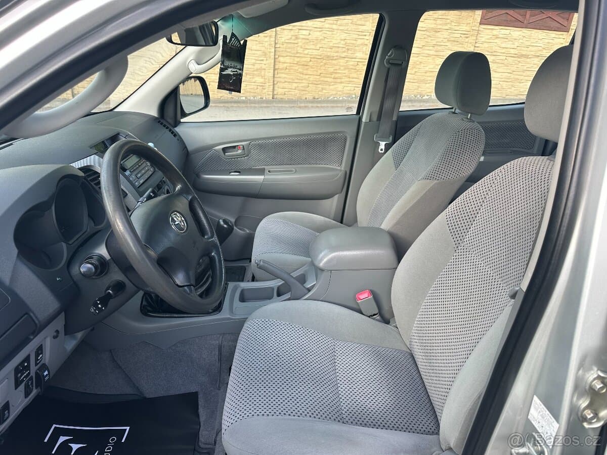 2007 Toyota HILUX - 13