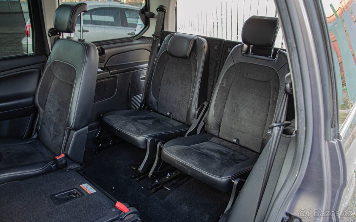 2012 Ford GALAXY - 13