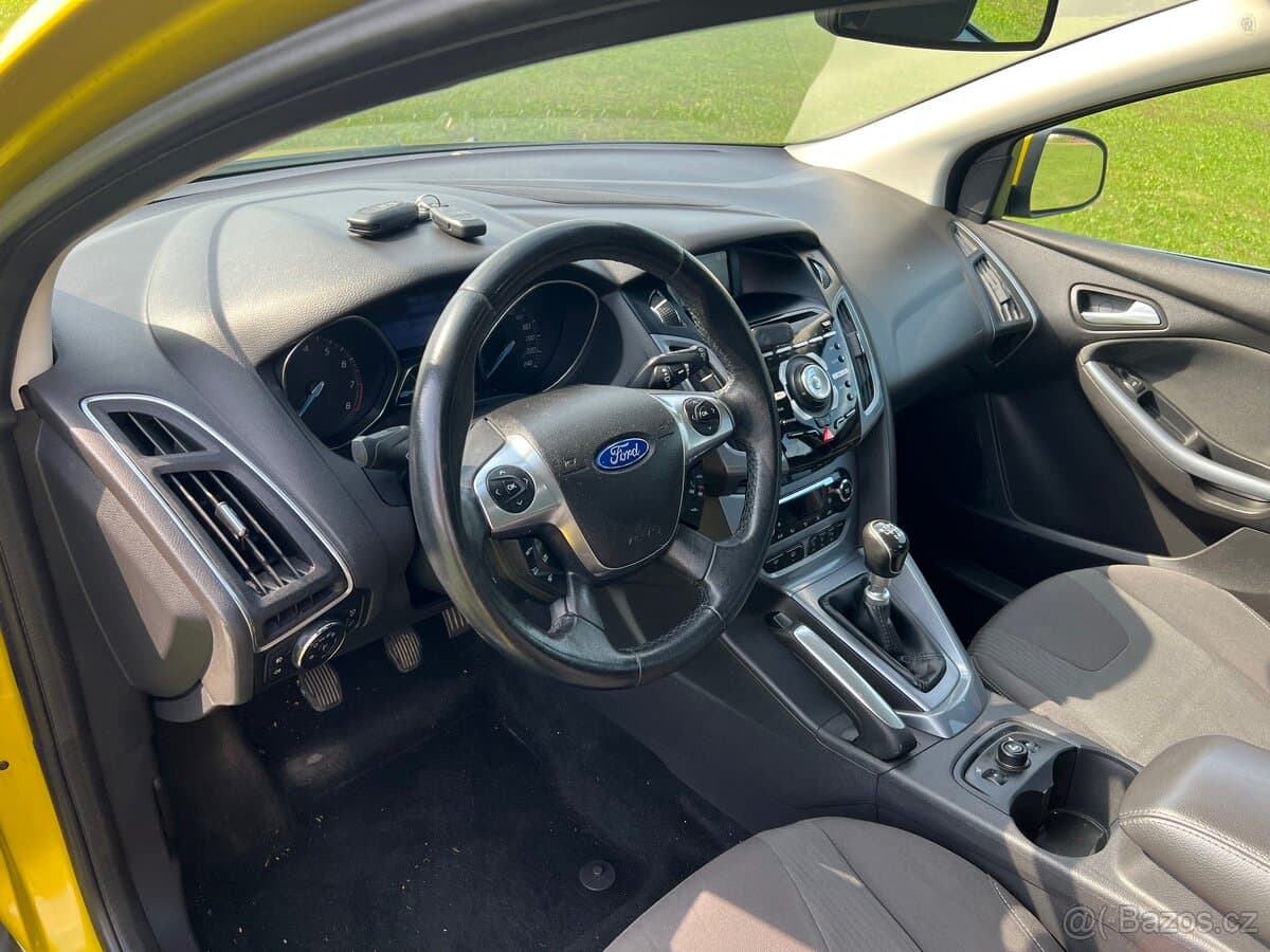 2011 Ford FOCUS - 13
