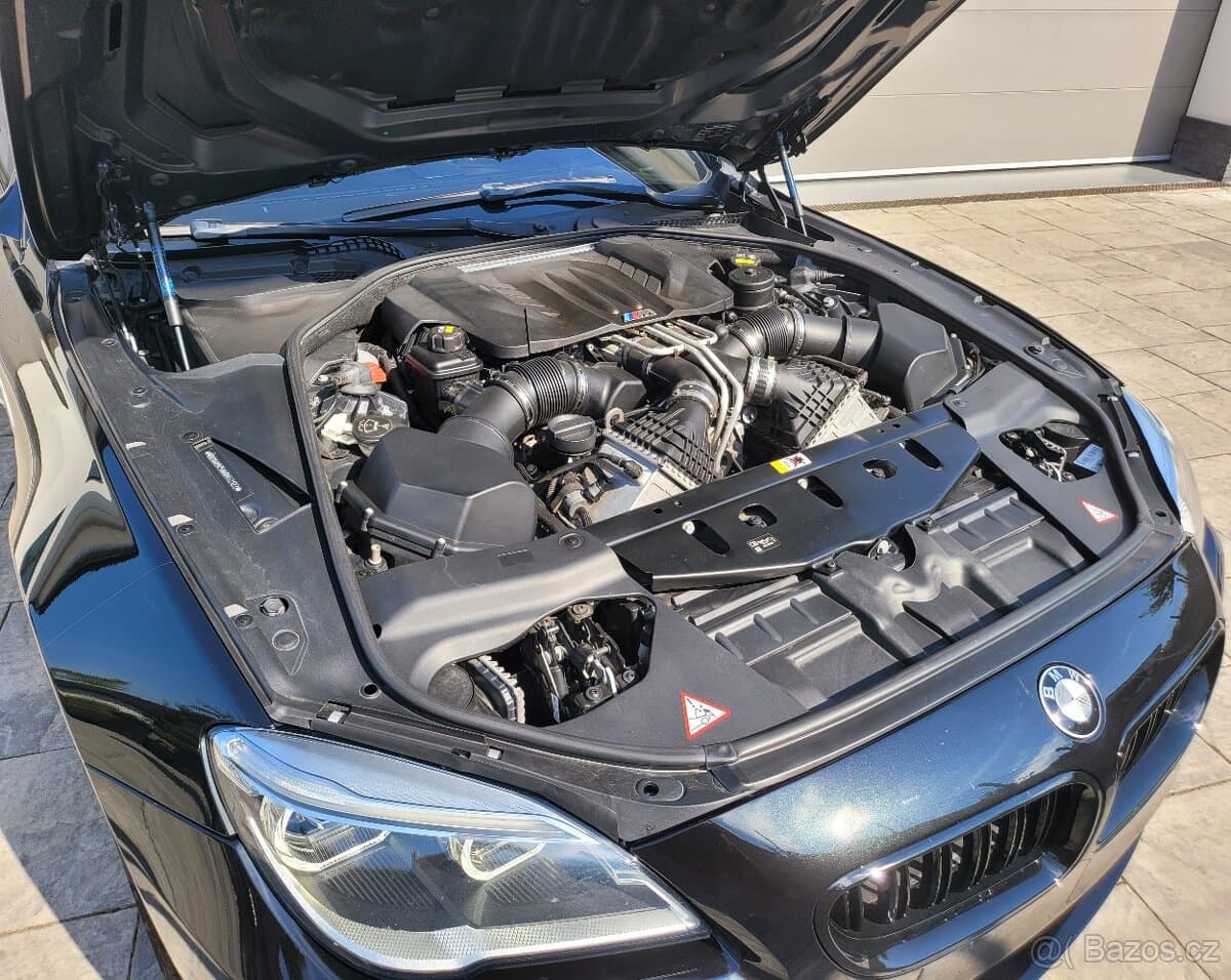 2015 BMW M6 - 13